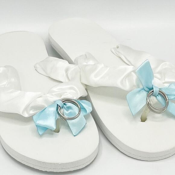 Oriental Trading Leave your mark in the Sand "Just Married" Flip Flops in White - Picture 2 of 5